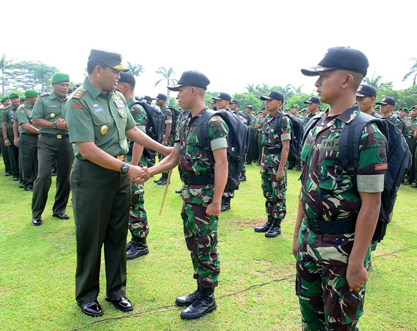 Pangdam Lepas Tim Ton Tangkas Kodam IV/Diponegoro